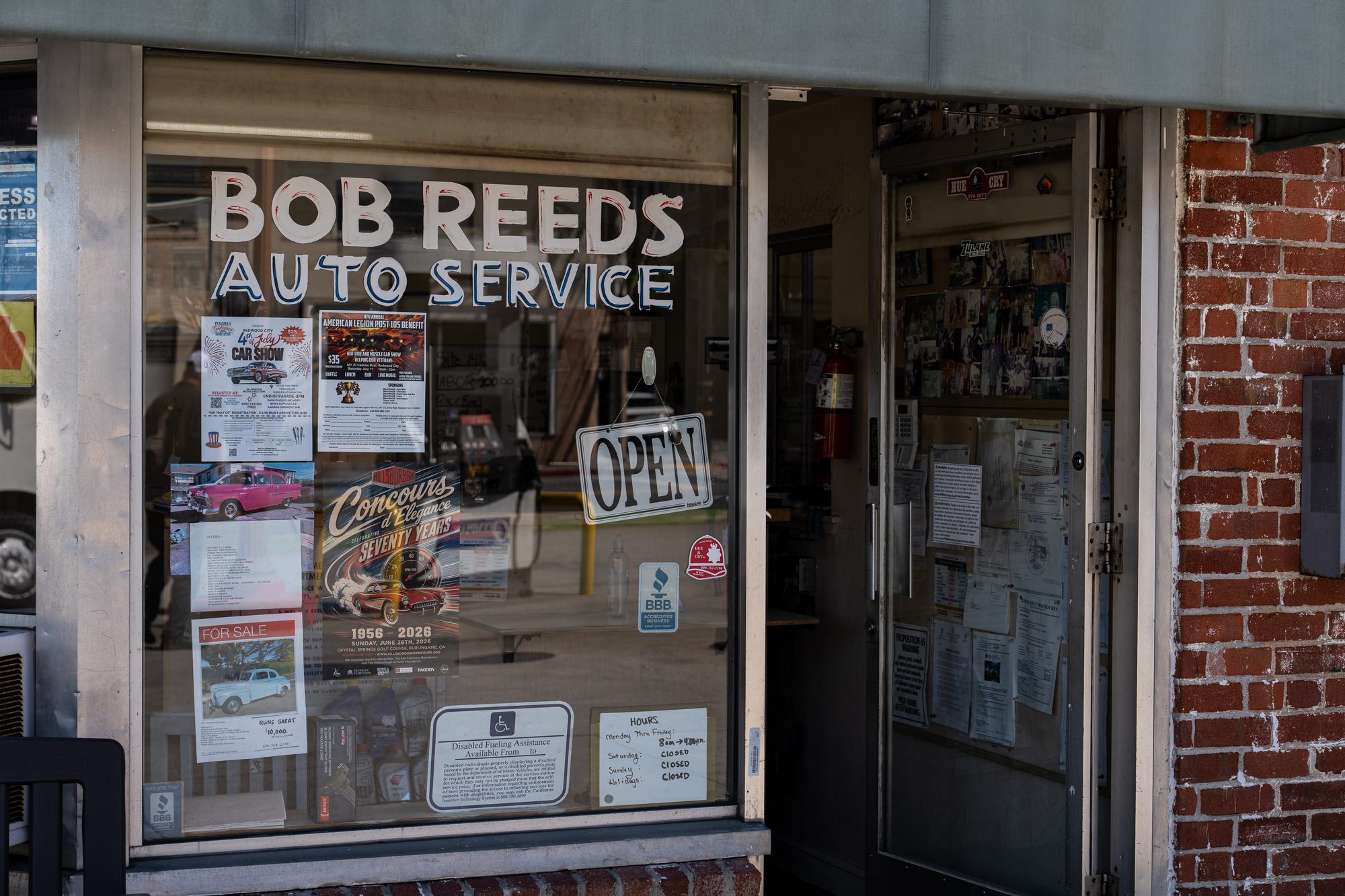 Bob Reed's Auto Service storefront
